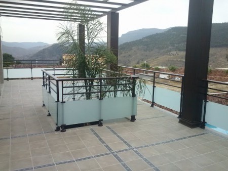 BARANDA DE ALUMINIO Y CRISTAL,PÉRGOLA