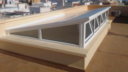 CERRAMIENTO PATIO INTERIOR ,VENTANAS MOTORIZADAS